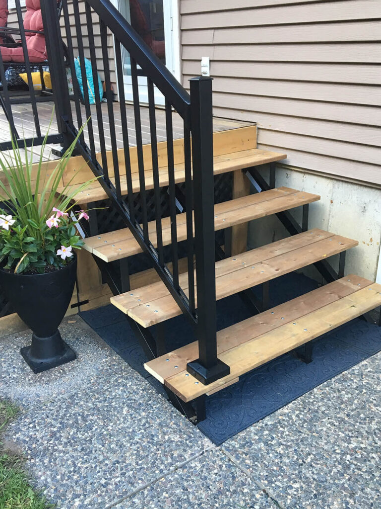 Stair Rail Kit with Standard Picket Peak Products (Canada)