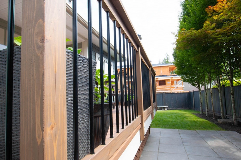 Veranda Deck Railing Kit Round Balusters Peak Products (Canada)